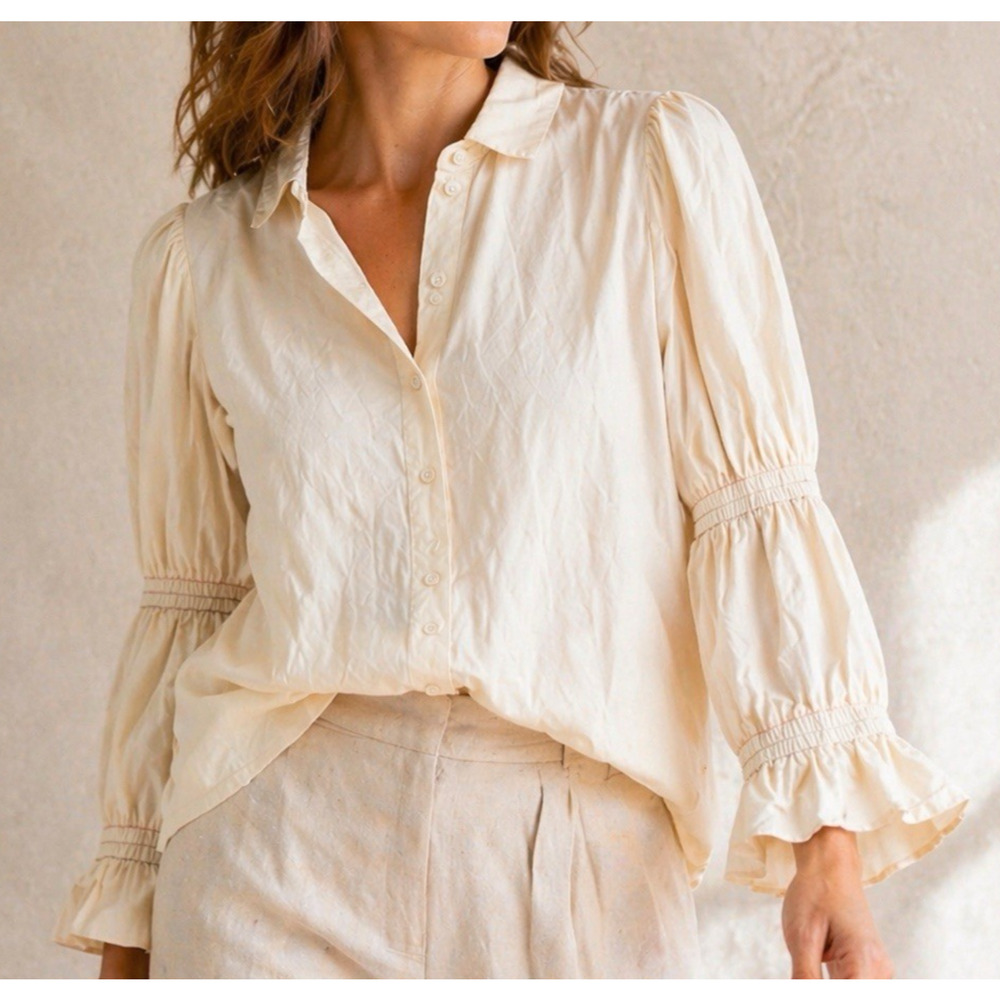 The Shirt Rochelle Behrens Julian Medium Ivory Puff Sleeve Button Front Cottage